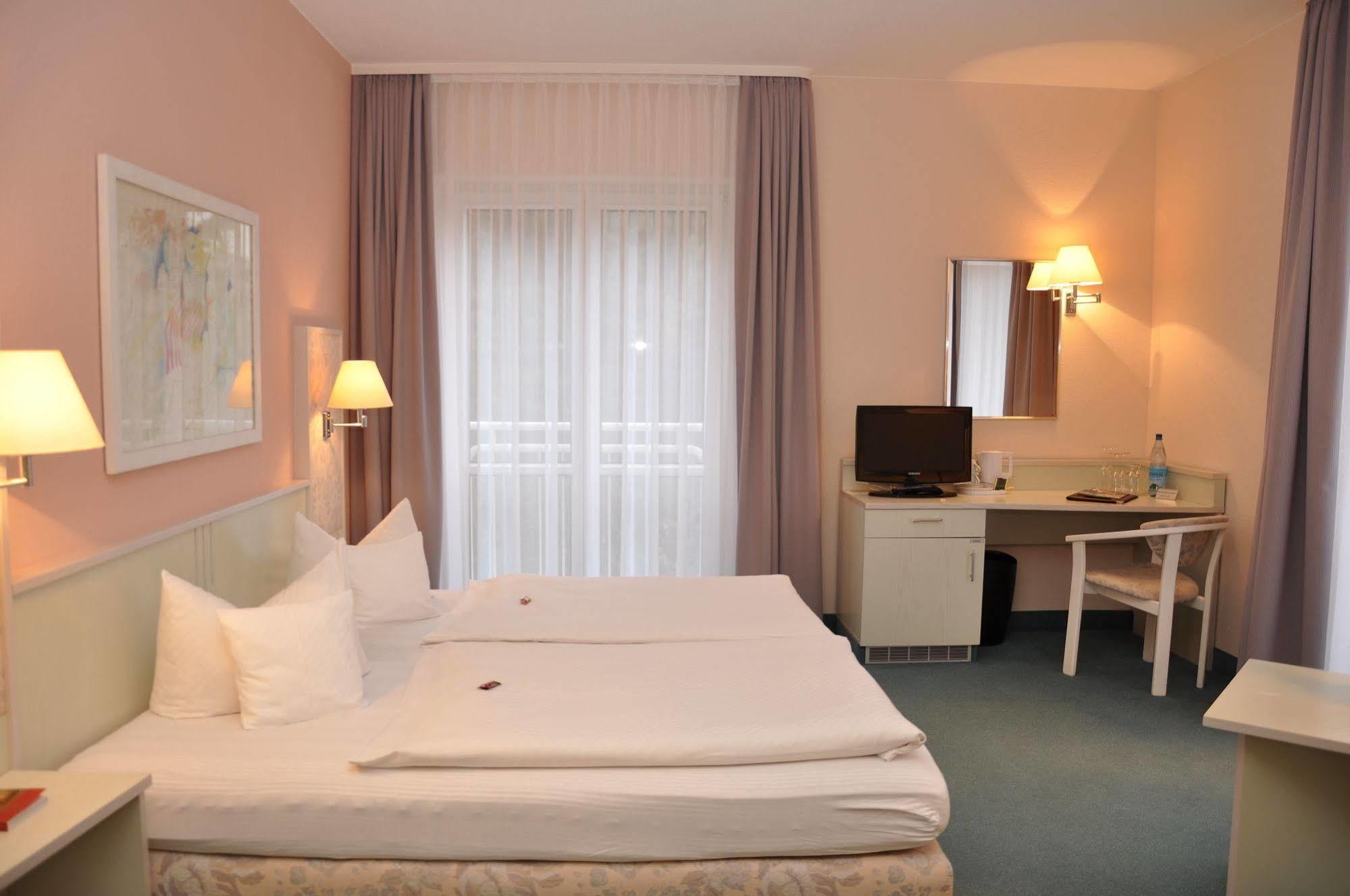 Altstadthotel An Der Werra Meiningen Luaran gambar