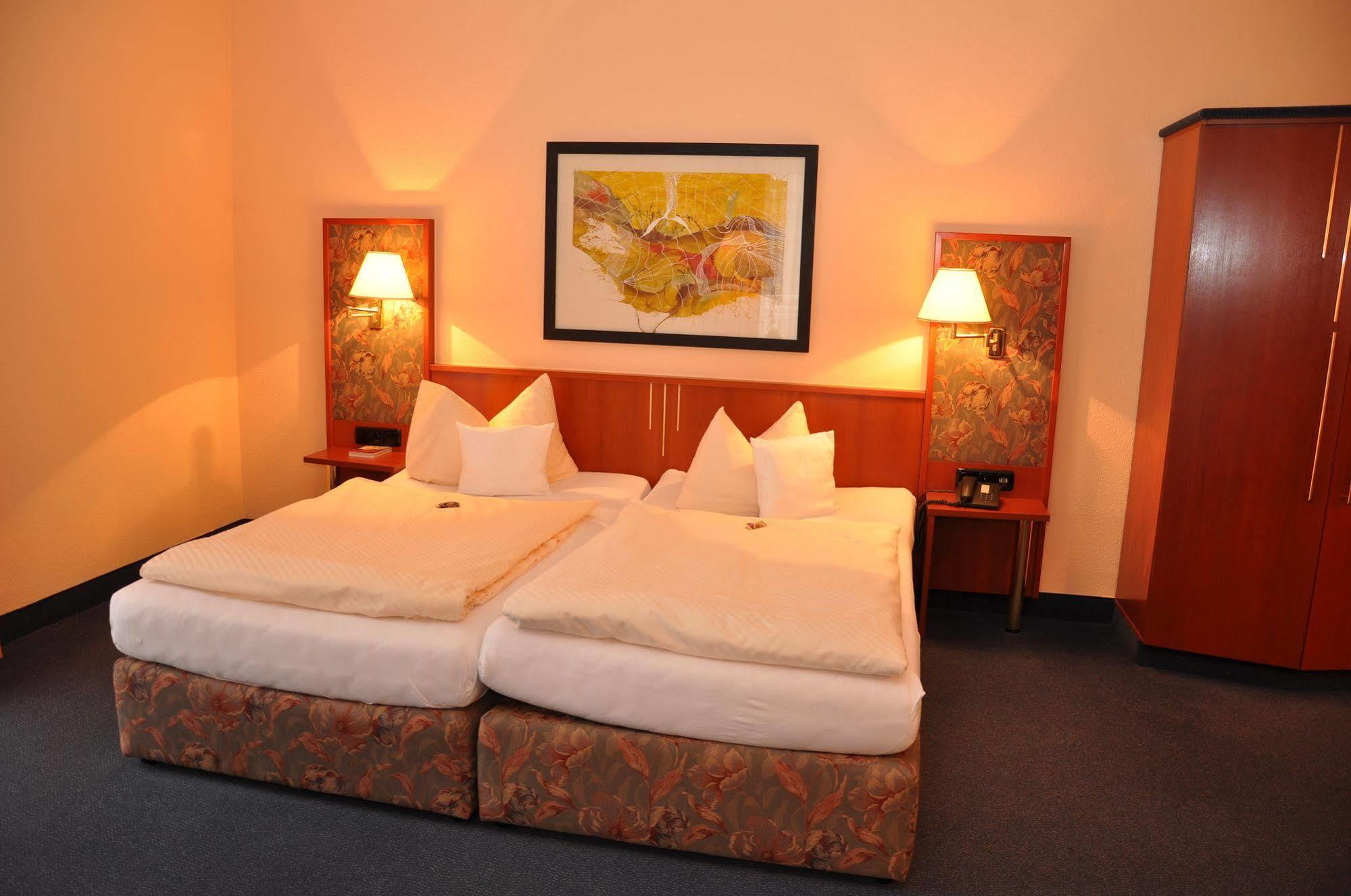 Altstadthotel An Der Werra Meiningen Luaran gambar